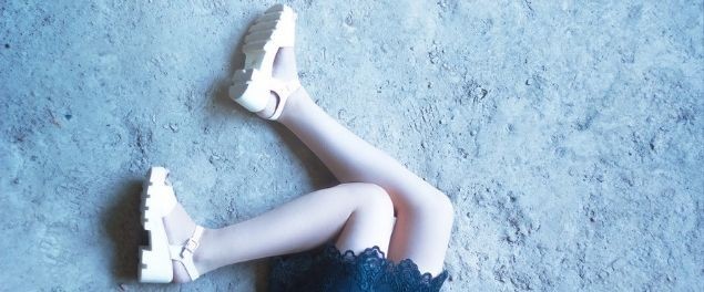 Sandalias cómodas para pies con juanetes
